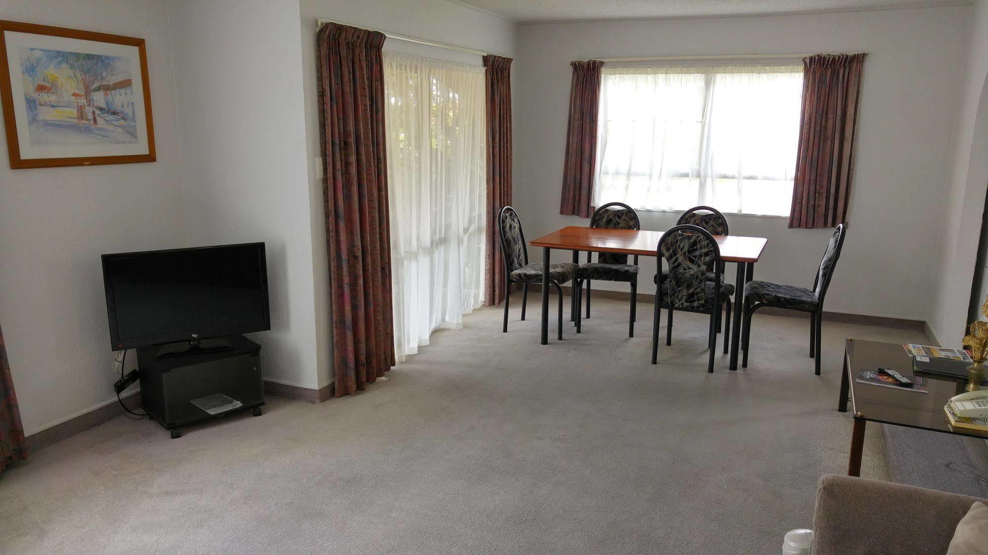 Hobson'S Choice Motel Dargaville Extérieur photo